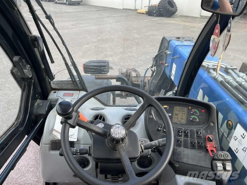 New Holland LM7.35 Teleszkópos mezőgazdasági rakodók