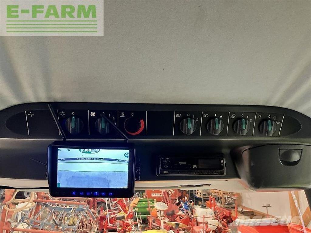 CLAAS medion 330 Kombájnok