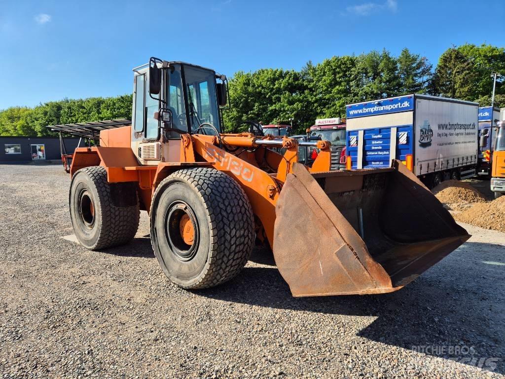 Hitachi FR 130 Gumikerekes homlokrakodók