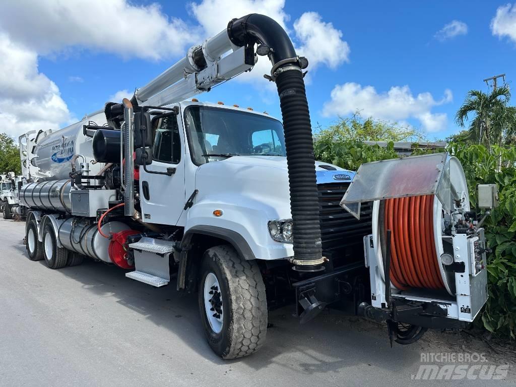 Freightliner 114 SD Vákuum teherautok