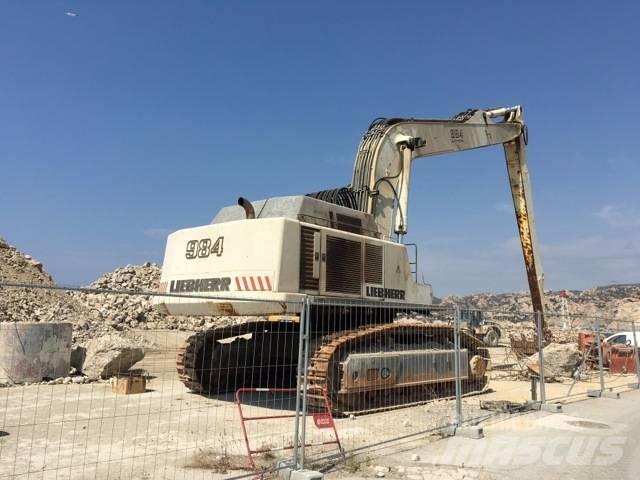Liebherr 984 C Hosszú gém kotrók