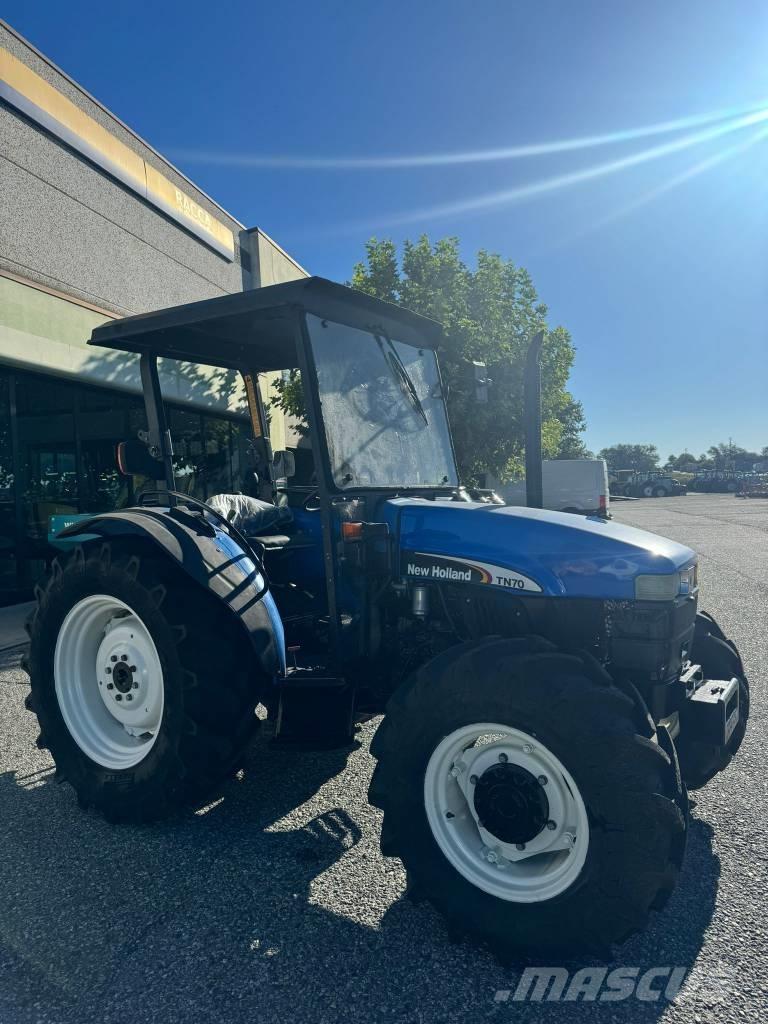 New Holland TN 70 Traktorok