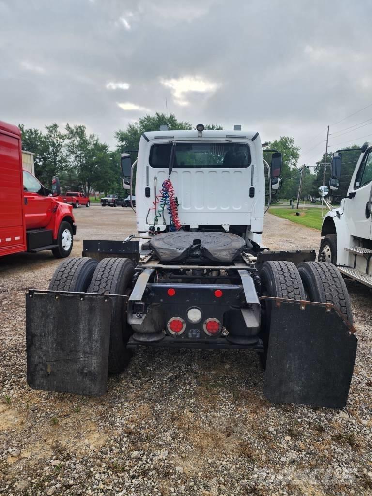 Freightliner M2 Nyergesvontatók