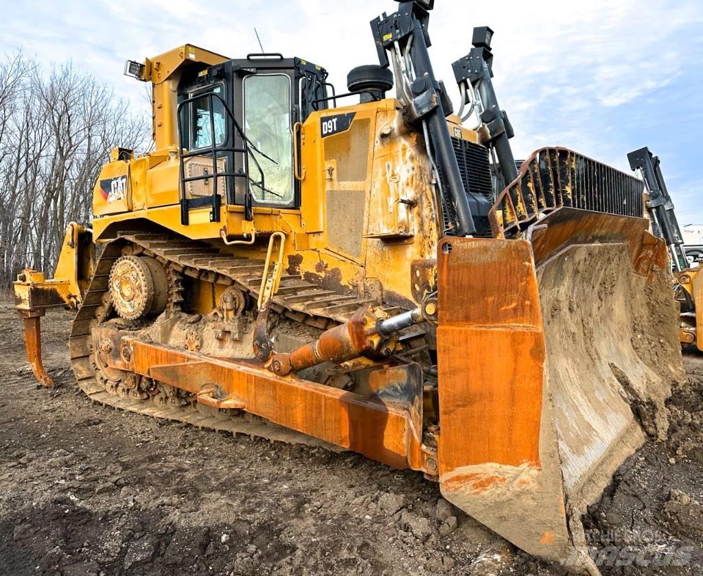 CAT D 9 T lánctalpas dózerek