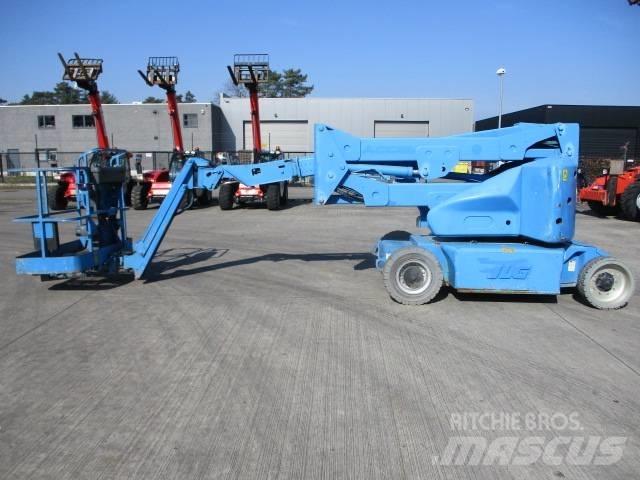 JLG E 400 AJP (848) Karos emelők