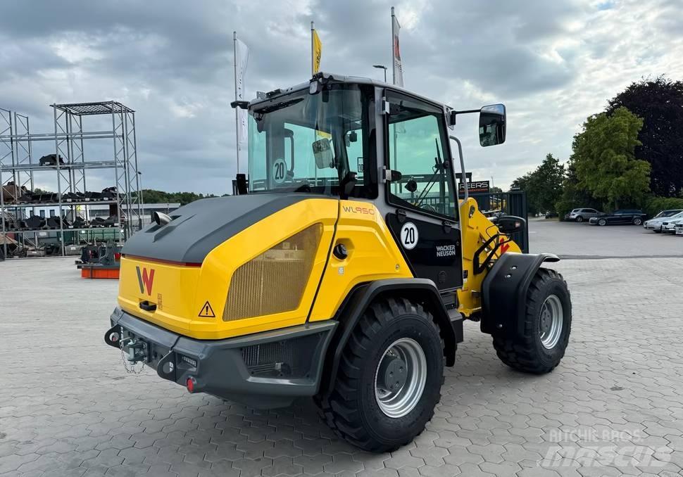 Wacker Neuson WL 950 Gumikerekes homlokrakodók