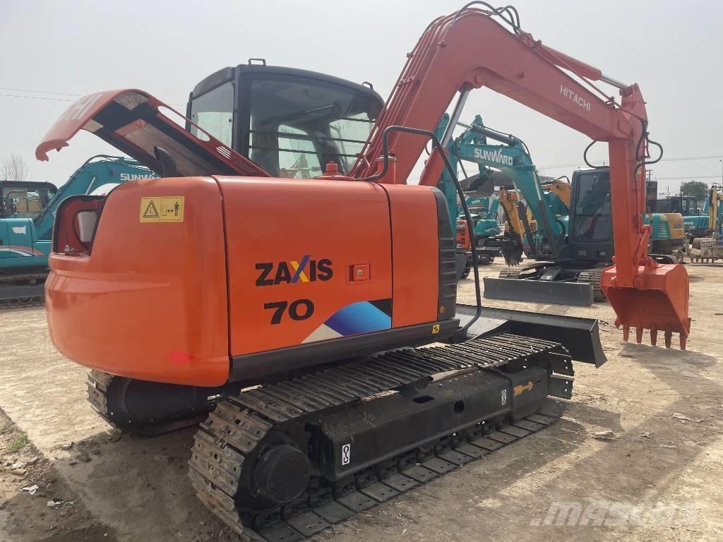 Hitachi ZX 70 Közepes (midi) kotrók 7 t - 12 t
