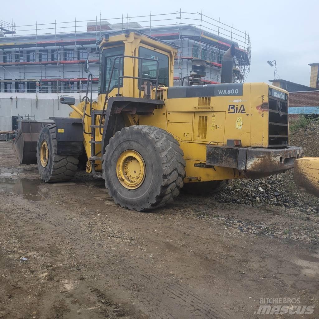 Komatsu WA500 Gumikerekes homlokrakodók