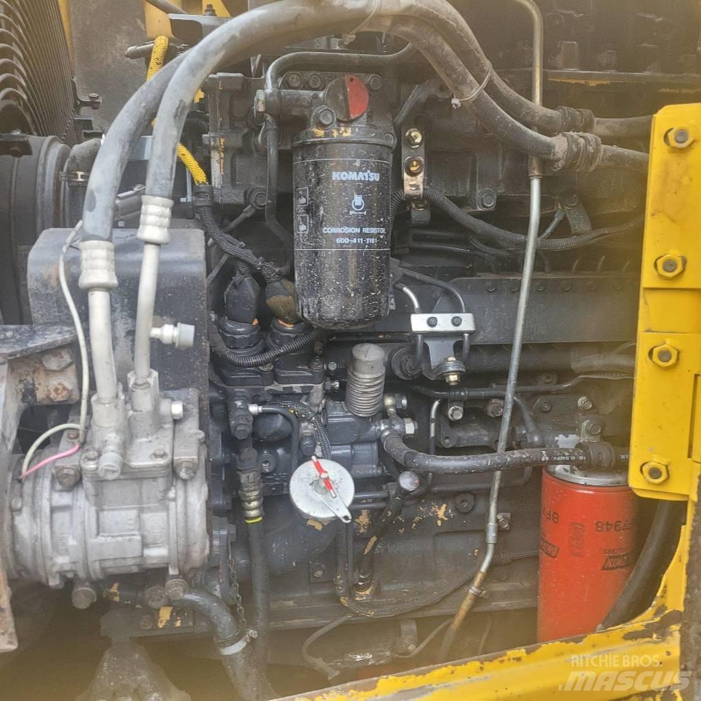 Komatsu WA500 Gumikerekes homlokrakodók
