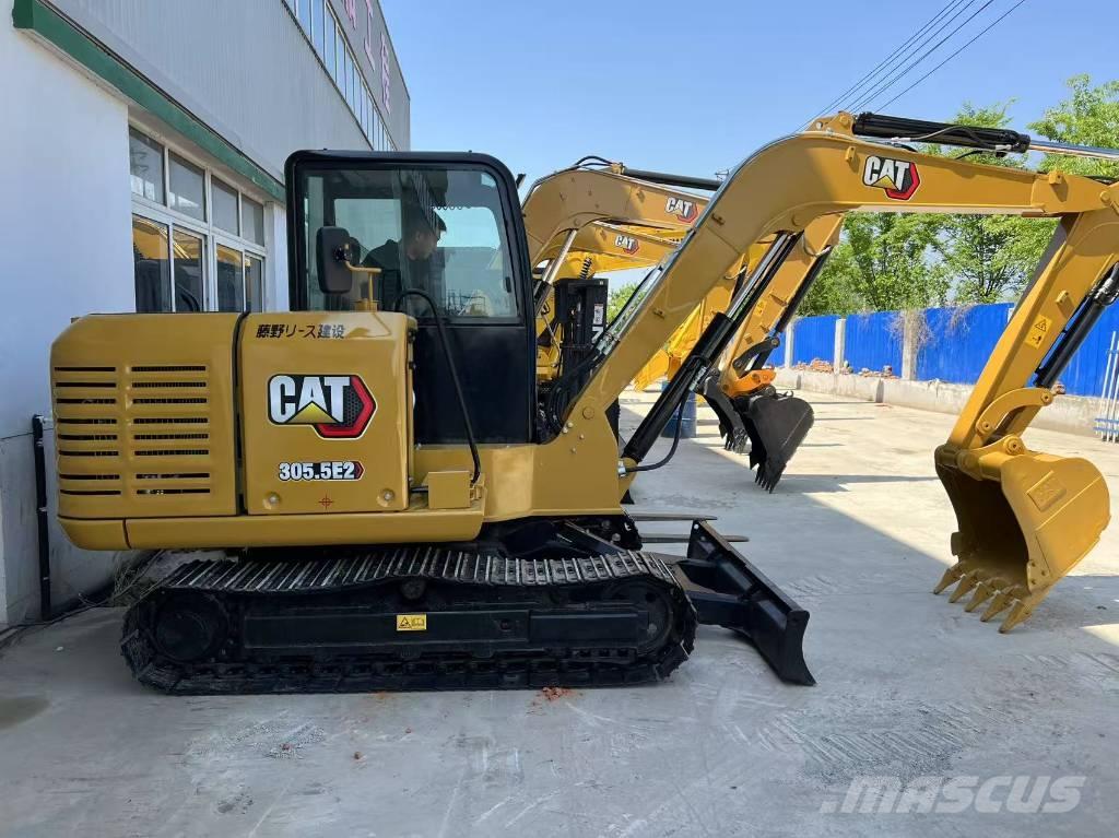 CAT 305.5 Mini kotrók < 7t