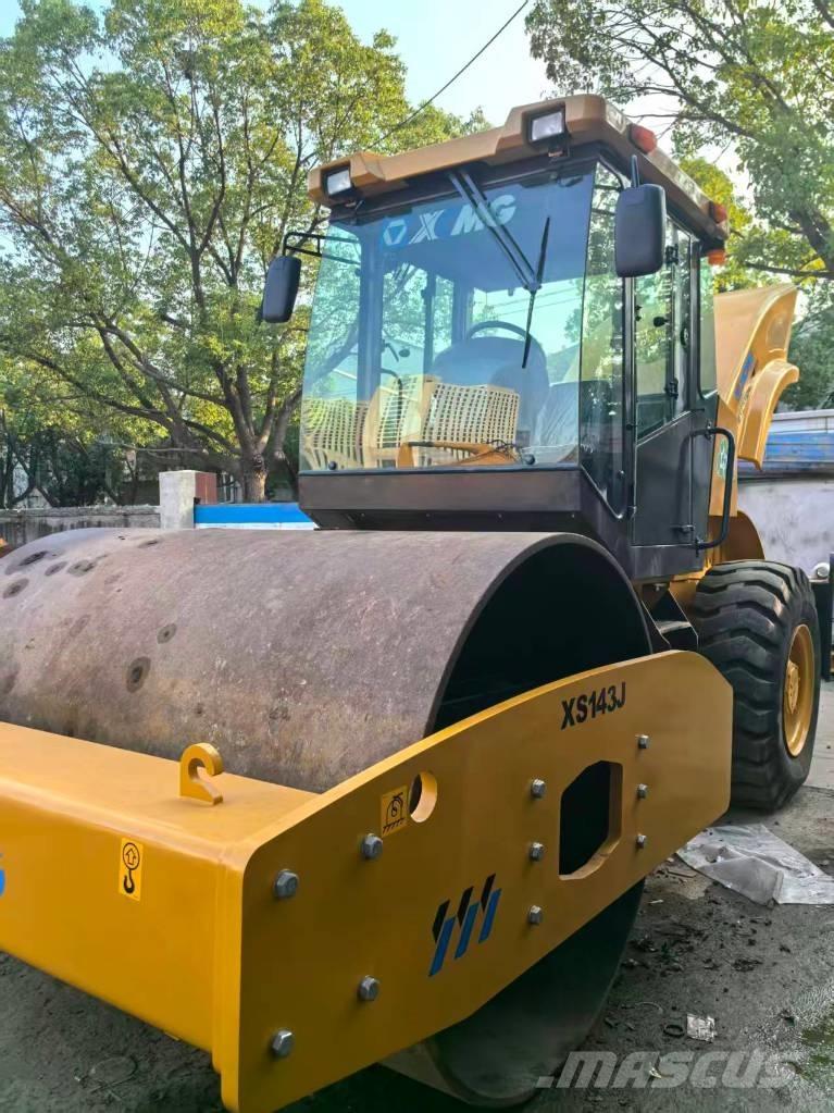 XCMG XS142J Egydobos hengerek