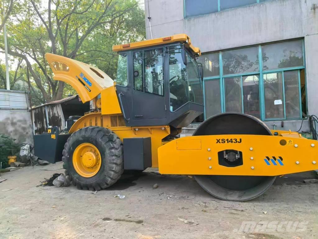 XCMG XS142J Egydobos hengerek