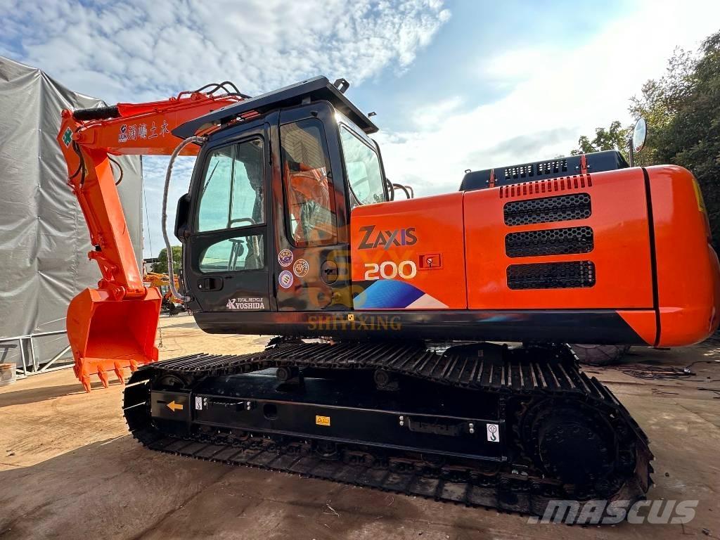 Hitachi EX 200 Lánctalpas kotrók
