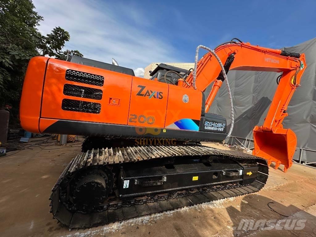 Hitachi EX 200 Lánctalpas kotrók