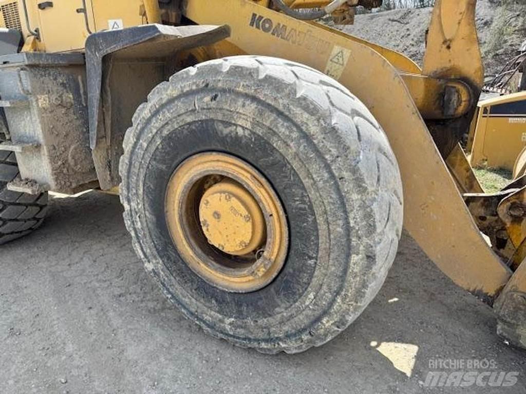 Komatsu WA 470-3H Gumikerekes homlokrakodók