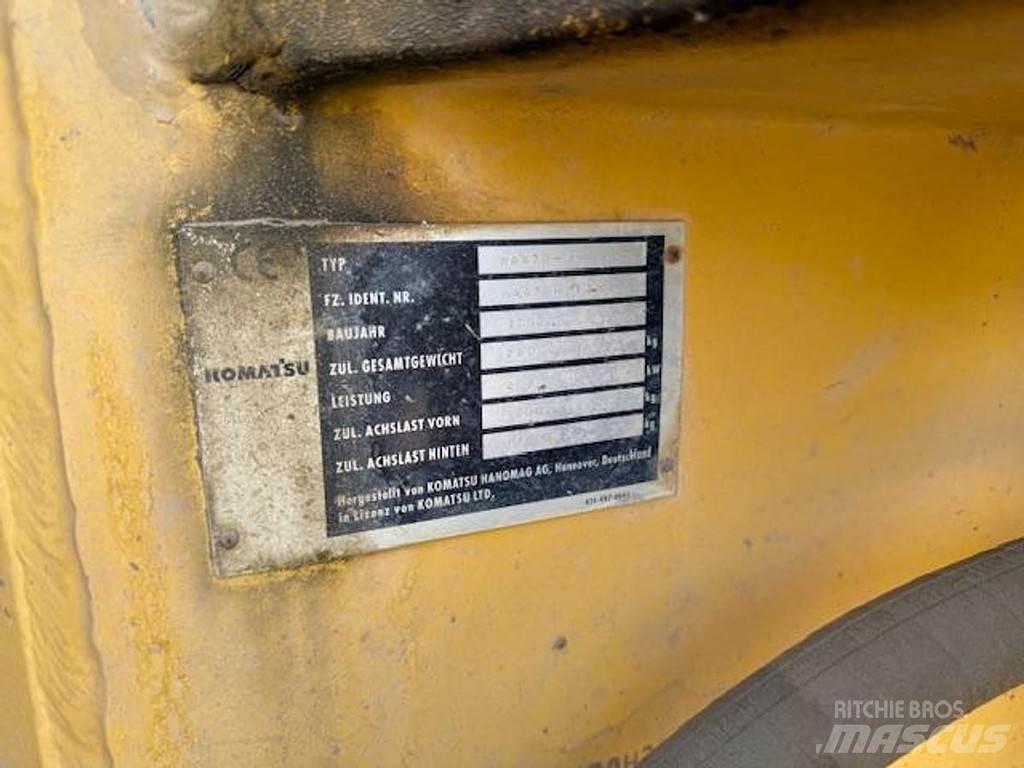Komatsu WA 470-3H Gumikerekes homlokrakodók