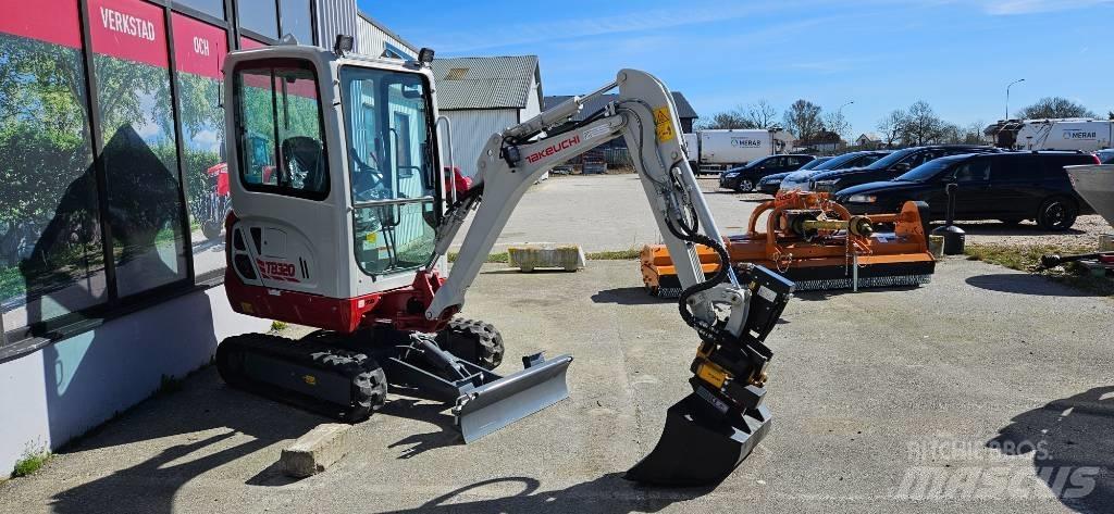Takeuchi TB 320 Mini kotrók < 7t