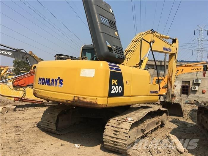 Komatsu PC 200-8 Lánctalpas kotrók