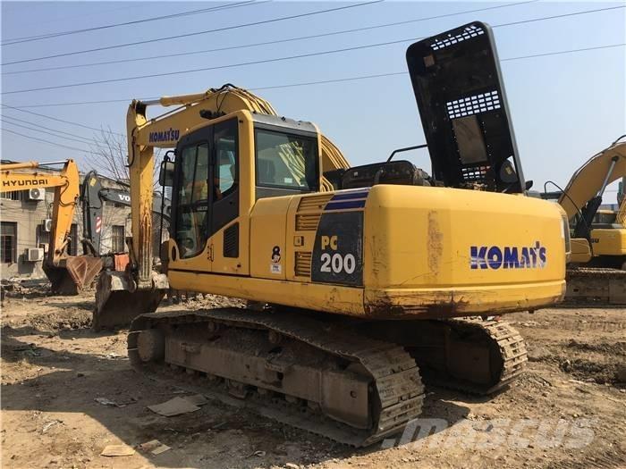 Komatsu PC 200-8 Lánctalpas kotrók