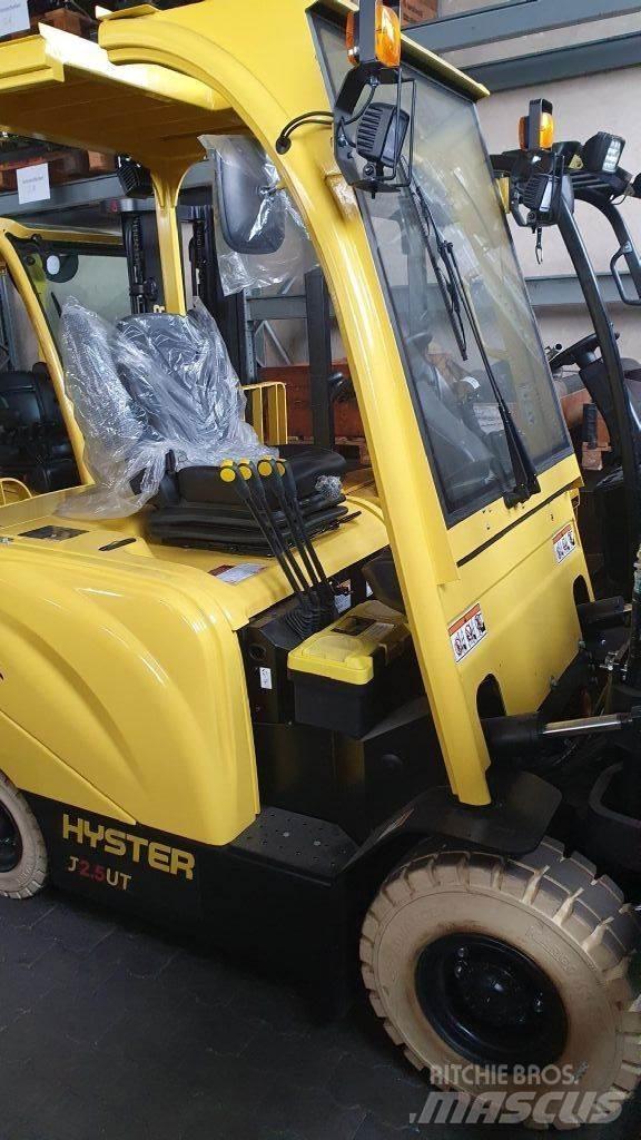 Hyster J2.5UT Elektromos targoncák