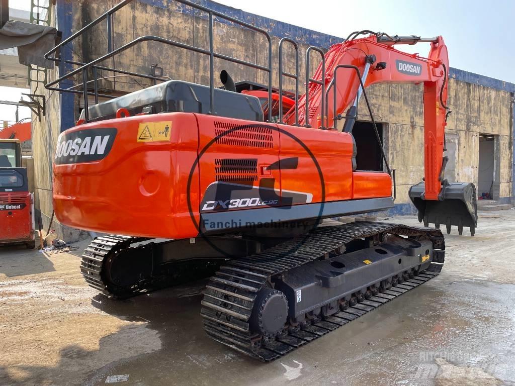 Doosan DX300 Lánctalpas kotrók