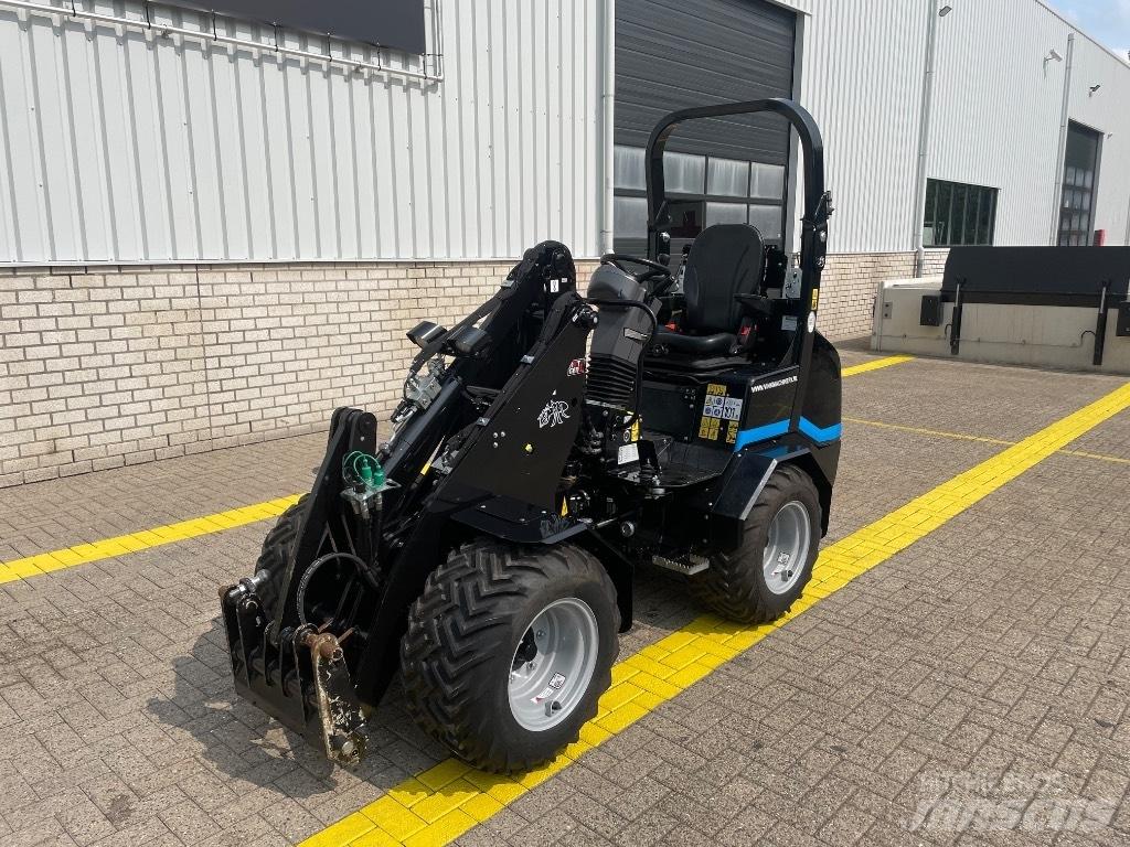 GiANT G 2200 E Gumikerekes homlokrakodók