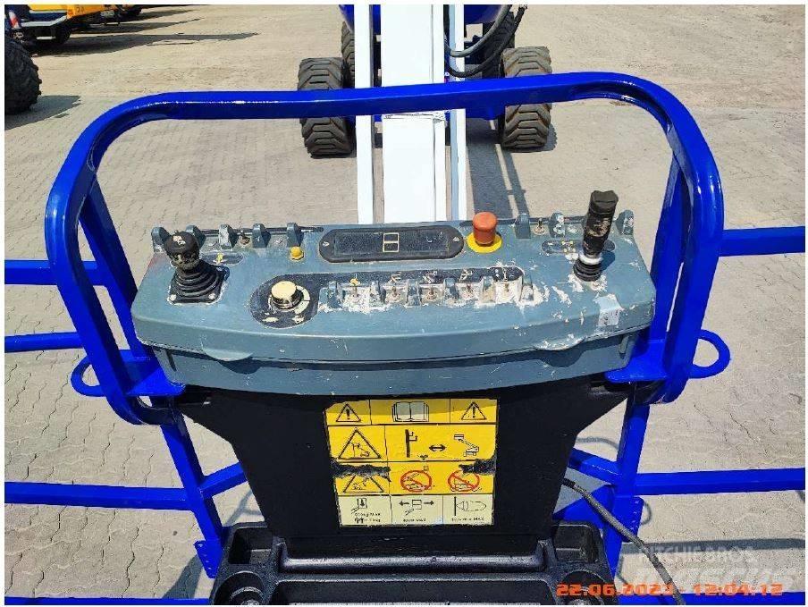 JLG 800 AJ Karos emelők