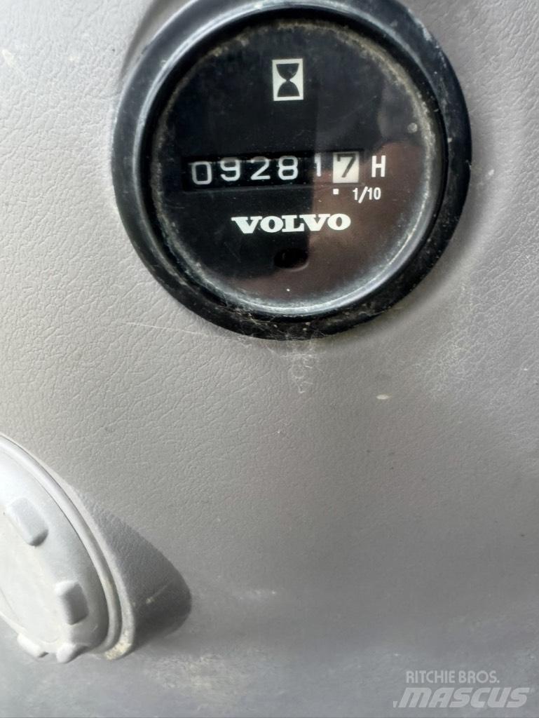 Volvo ECR235DL Lánctalpas kotrók