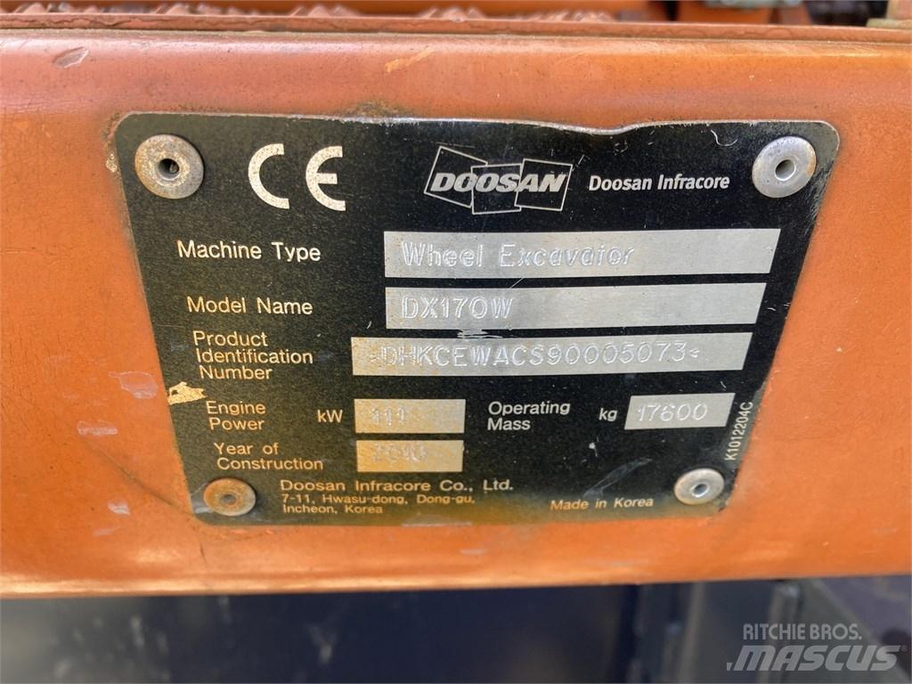 Doosan DX 170 W Gumikerekes kotrók