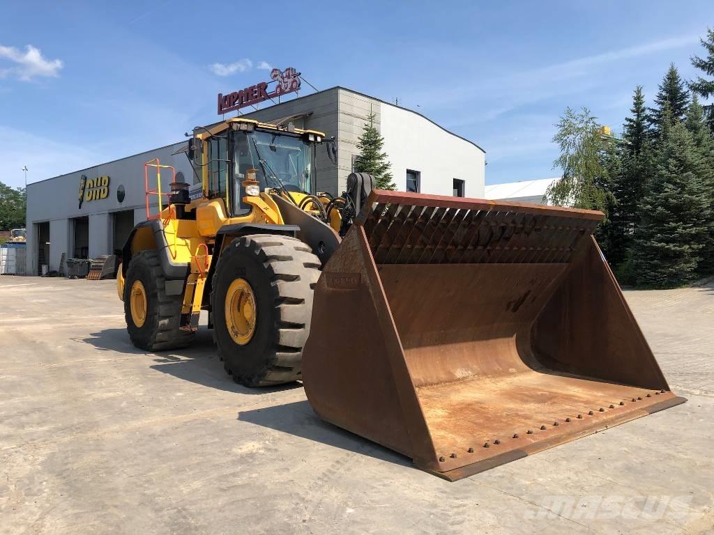 Volvo L220H Gumikerekes homlokrakodók