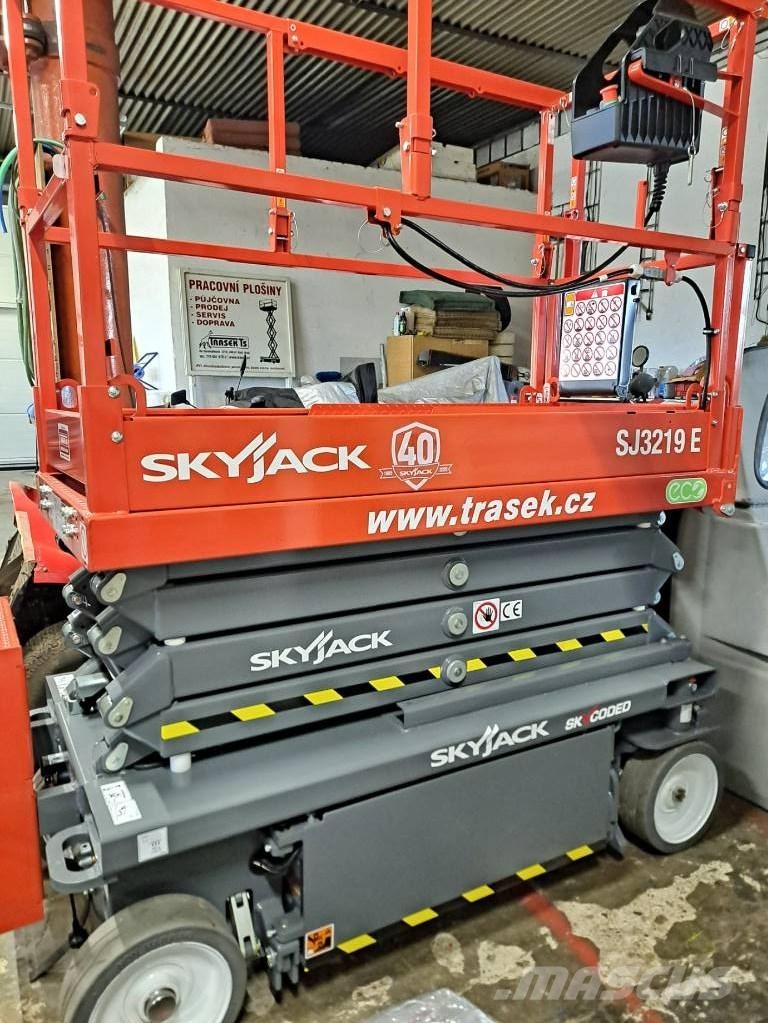 SkyJack SJ 3219E Ollós emelők