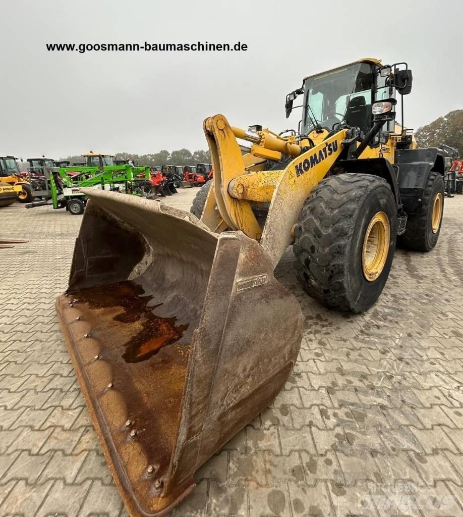 Komatsu WA 320-8 Gumikerekes homlokrakodók