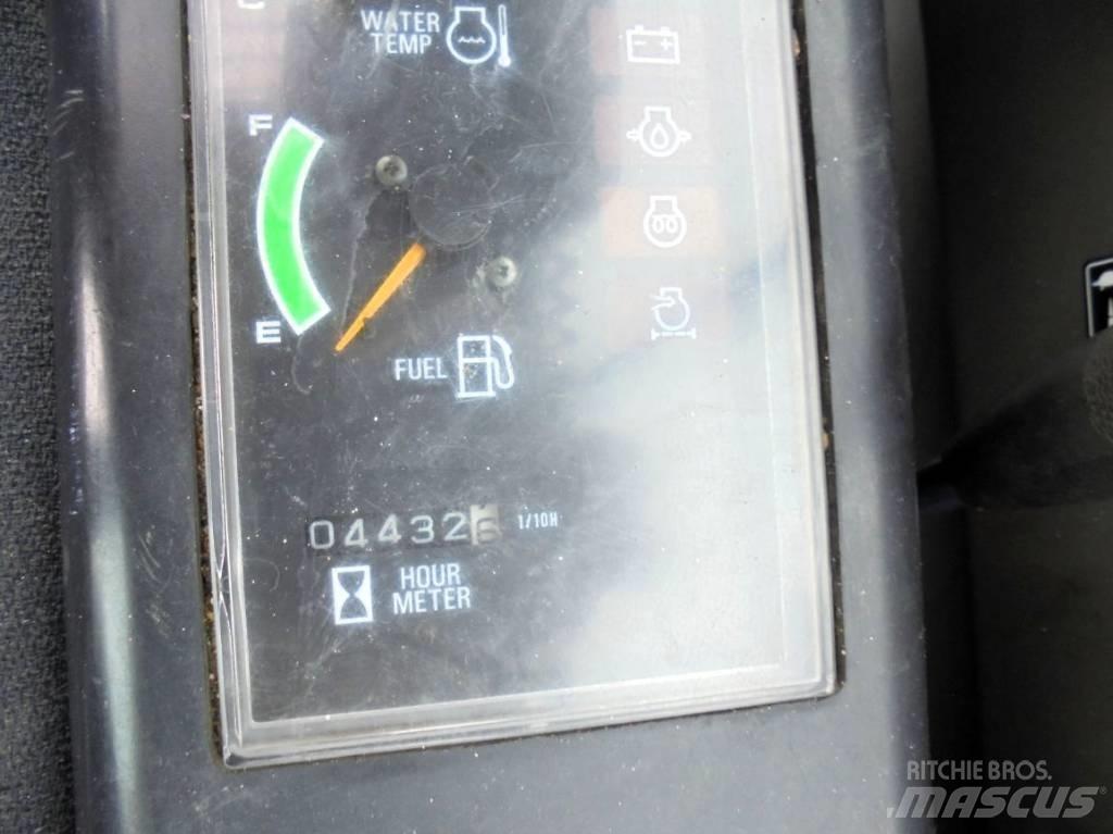 Hanix H 75 C Közepes (midi) kotrók 7 t - 12 t