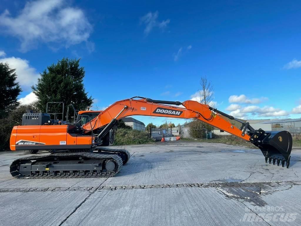 Doosan DX225LC-7 Lánctalpas kotrók