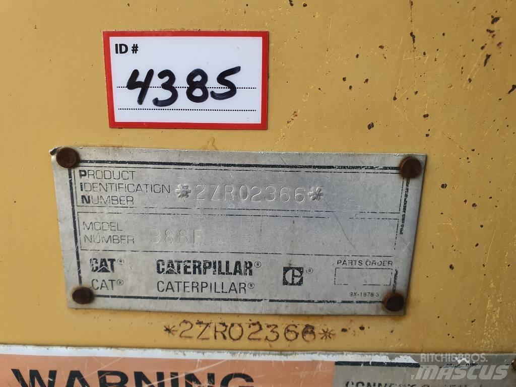 CAT 988 F II Gumikerekes homlokrakodók