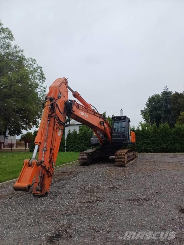 Hitachi ZX350 Gumikerekes homlokrakodók