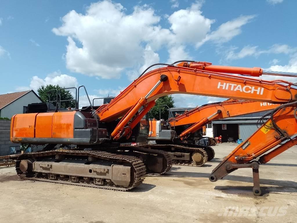 Hitachi ZX350 Gumikerekes homlokrakodók