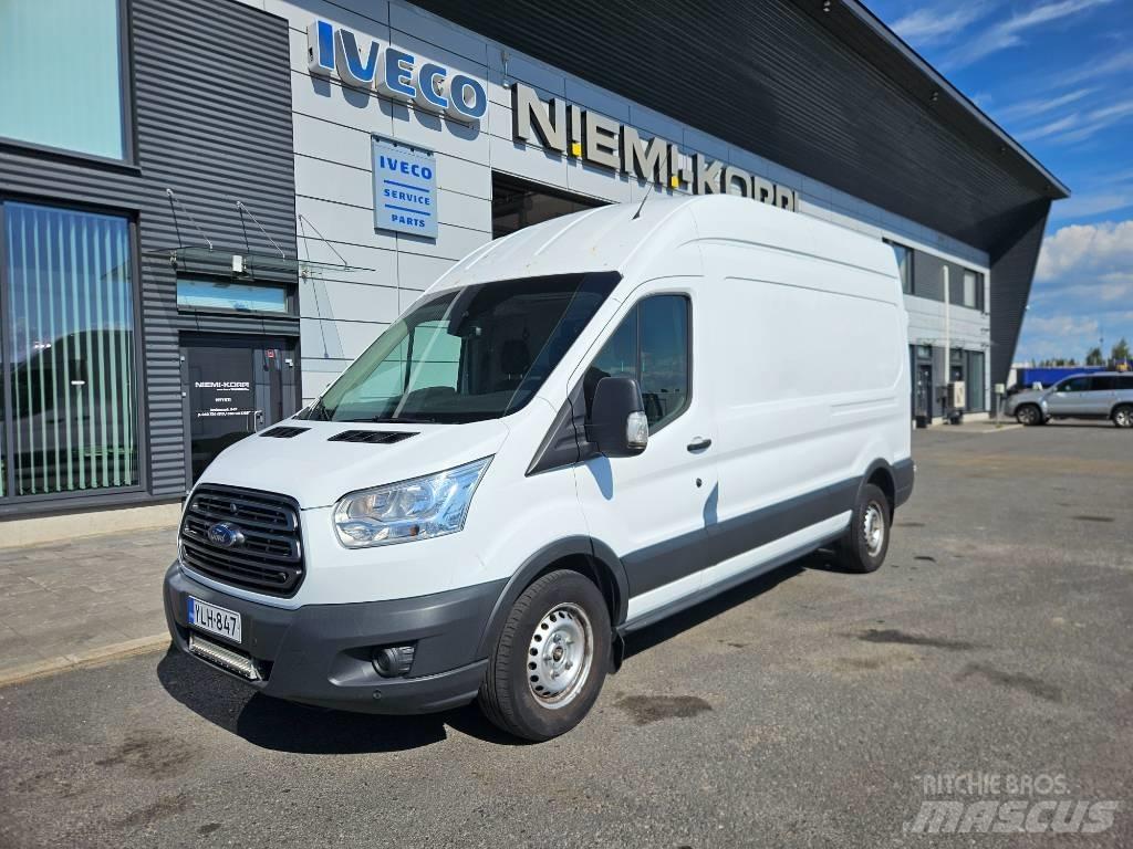 Ford Transit Transporterek