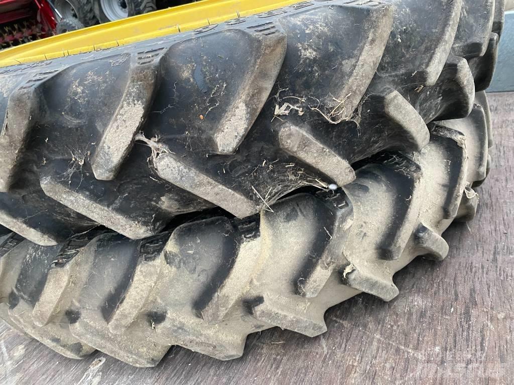 BKT 230/95R36 Egyéb traktor tartozékok