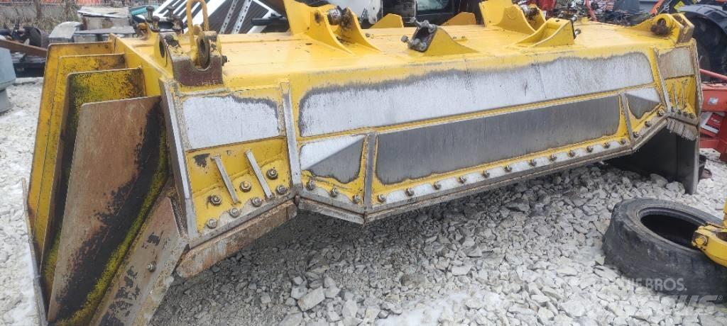 Komatsu D 65 EX-18 lánctalpas dózerek