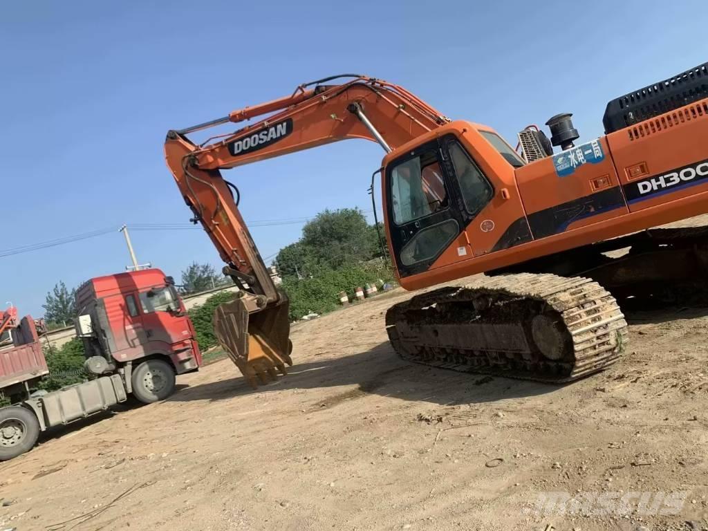 Doosan DH300 Lánctalpas kotrók