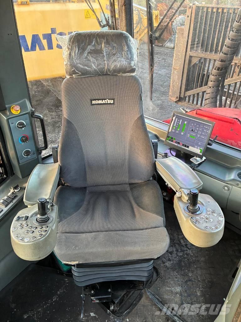 Komatsu 860.4 Kihordók