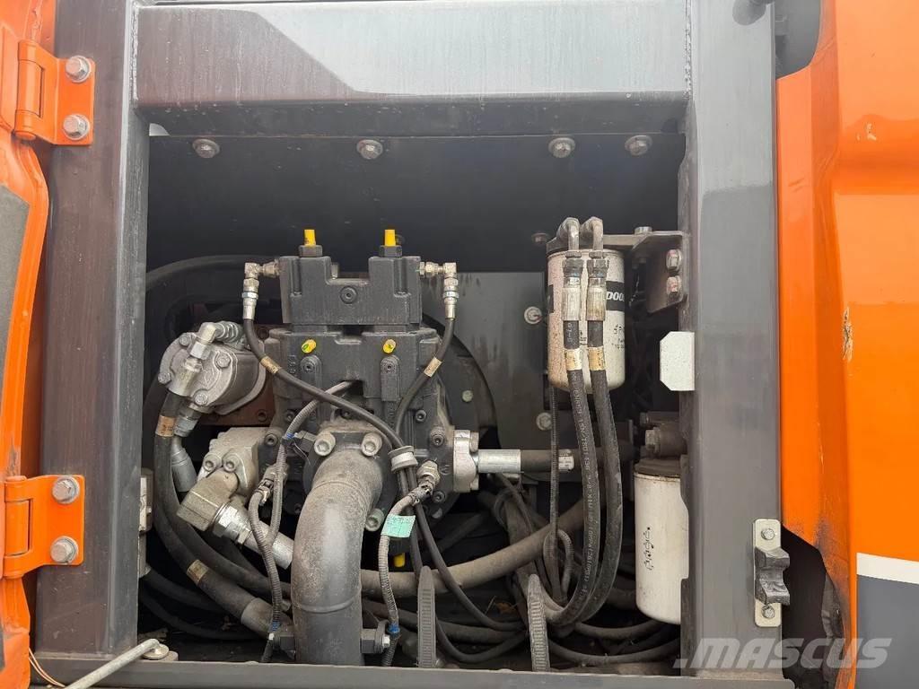 Doosan DX170W-5 Gumikerekes kotrók
