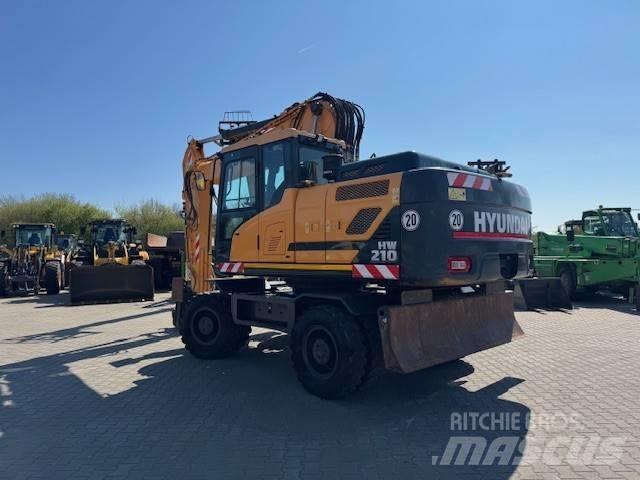 Hyundai HW 210 Gumikerekes kotrók