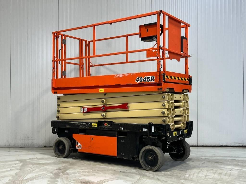 JLG 4045R Ollós emelők