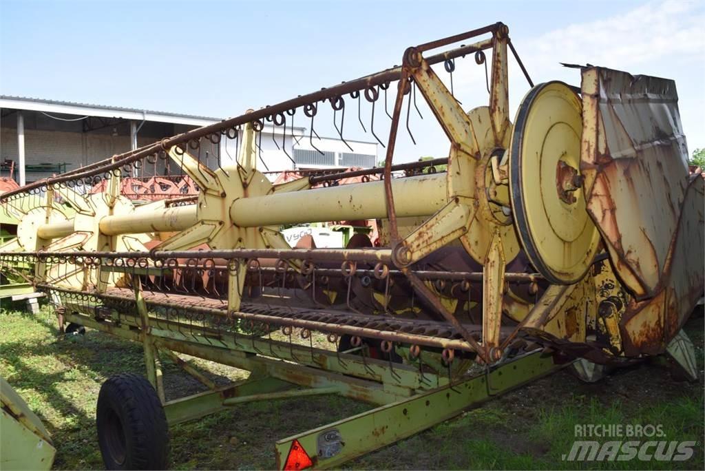 New Holland TF 42 Kombájnok