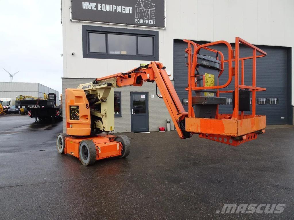 JLG E300AJP Karos emelők