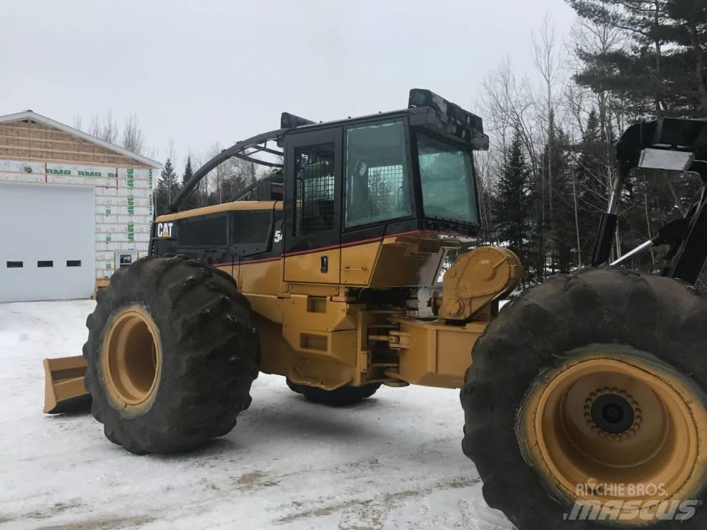 CAT 545 Vonszolók