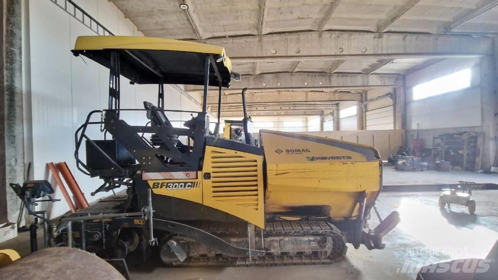 Bomag BF 300 Aszfalt terítõ gépek