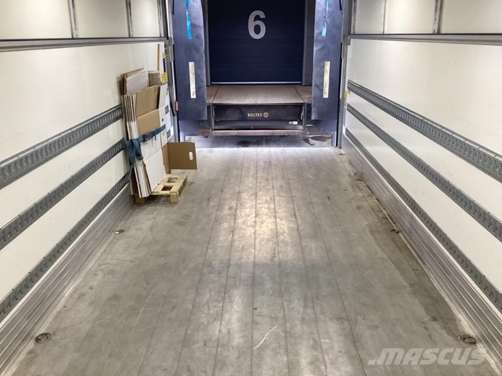 Scania P 280 CNG Dobozos teherautók